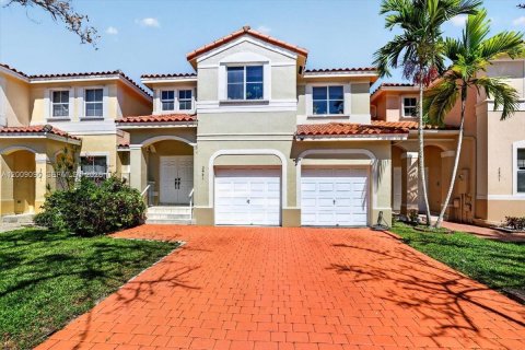 House in Miramar, Florida 3 bedrooms, 163.6 sq.m. № 2072823