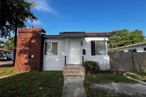 Apartamento en Miami, Florida 2 dormitorios, 60.39 m2 № 2058595