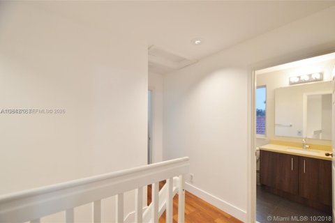 Снять в аренду виллу или дом в Уэстон, Флорида 4 спальни, 167.41м2, № 2004478 - фото 13