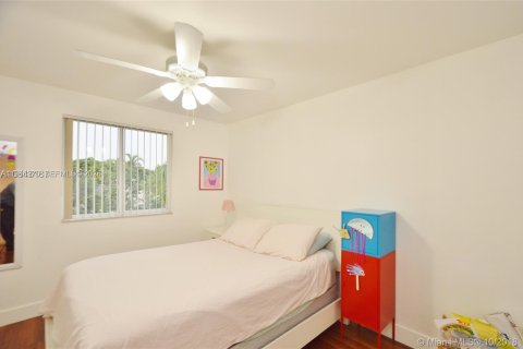 Снять в аренду виллу или дом в Уэстон, Флорида 4 спальни, 167.41м2, № 2004478 - фото 16