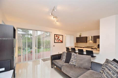 Снять в аренду виллу или дом в Уэстон, Флорида 4 спальни, 167.41м2, № 2004478 - фото 8