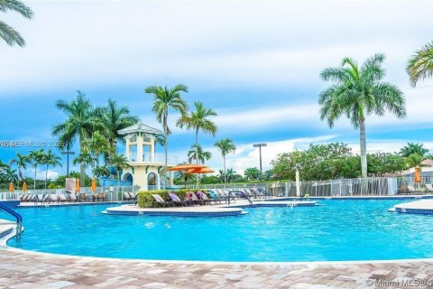 Снять в аренду виллу или дом в Уэстон, Флорида 4 спальни, 167.41м2, № 2004478 - фото 30