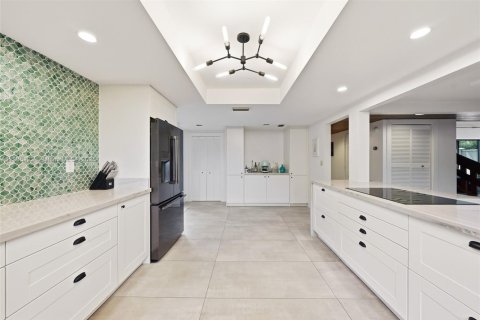 Casa en venta en Miami Shores, Florida, 3 dormitorios, 275.64 m2 № 1955906 - foto 21