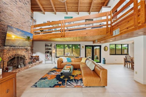 Casa en venta en Miami Shores, Florida, 3 dormitorios, 275.64 m2 № 1955906 - foto 9