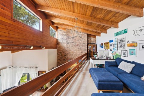 Casa en venta en Miami Shores, Florida, 3 dormitorios, 275.64 m2 № 1955906 - foto 26