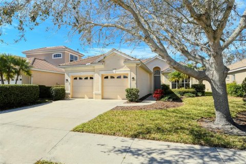 House in Bradenton, Florida 3 bedrooms, 191.84 sq.m. № 1819480 - photo 1