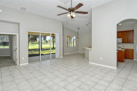 House in Bradenton, Florida 3 bedrooms, 191.84 sq.m. № 1819480 - photo 6