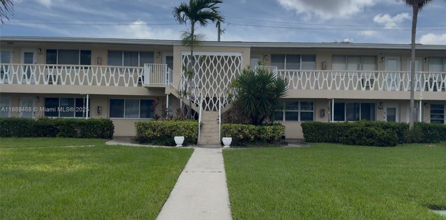 Condo à Hallandale Beach, Floride, 1 chambre  № 1944279