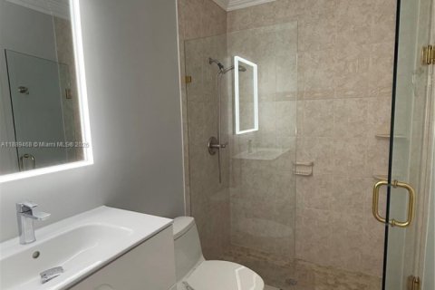 Copropriété à vendre à Hallandale Beach, Floride: 1 chambre, 72.93 m2 № 1944279 - photo 13