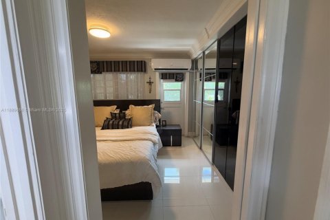 Copropriété à vendre à Hallandale Beach, Floride: 1 chambre, 72.93 m2 № 1944279 - photo 9