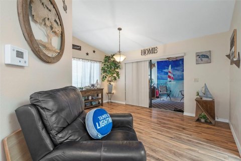 Condominio en venta en Weeki Wachee, Florida, 2 dormitorios, 120.03 m2 № 1510977 - foto 7