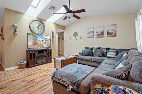 Condominio en venta en Weeki Wachee, Florida, 2 dormitorios, 120.03 m2 № 1510977 - foto 4