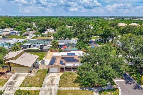 House in Seminole, Florida 4 bedrooms, 156.63 sq.m. № 1866244 - photo 7
