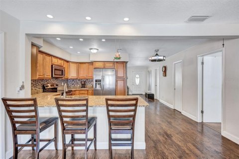 House in Seminole, Florida 4 bedrooms, 156.63 sq.m. № 1866244 - photo 26