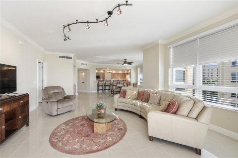 Condo in Punta Gorda, Florida, 3 bedrooms  № 243599 - photo 14