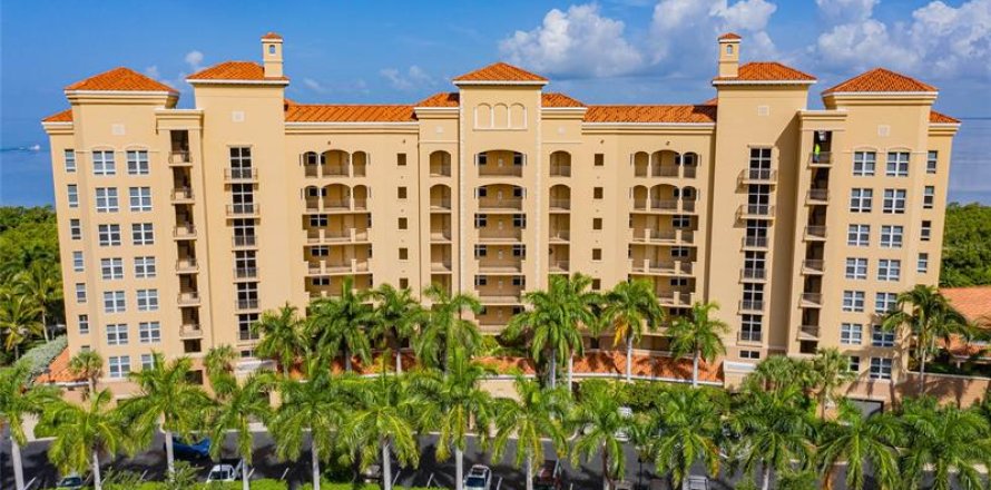 Condo in Punta Gorda, Florida, 3 bedrooms  № 243599