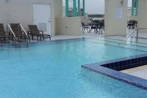 Copropriété à vendre à Miami, Floride: 2 chambres, 92.9 m2 № 1938717 - photo 14