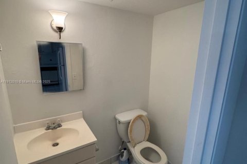 Condominio en alquiler en North Miami Beach, Florida, 1 dormitorio, 73.39 m2 № 2013498 - foto 6