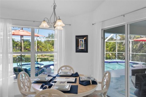 House in Rotonda, Florida 3 bedrooms, 205.78 sq.m. № 1751891 - photo 12