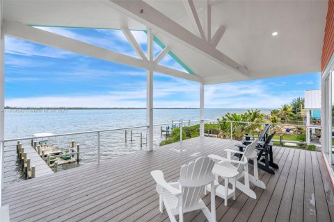 Casa en venta en Grant-Valkaria, Florida, 4 dormitorios, 188.96 m2 № 1779698 - foto 2