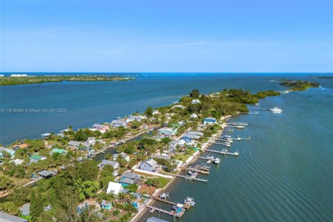 Casa en venta en Grant-Valkaria, Florida, 4 dormitorios, 188.96 m2 № 1779698 - foto 27