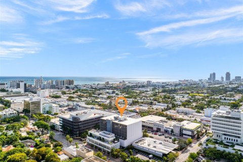 Propiedad comercial en venta en Miami Beach, Florida № 1984511 - foto 27