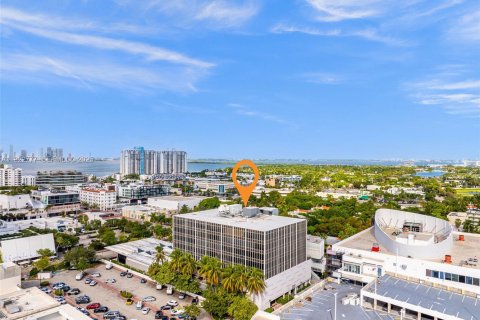 Propiedad comercial en venta en Miami Beach, Florida № 1984511 - foto 26