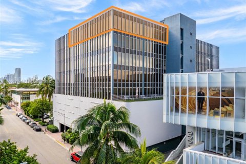 Propiedad comercial en venta en Miami Beach, Florida № 1984511 - foto 2