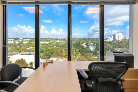 Propiedad comercial en venta en Miami Beach, Florida № 1984511 - foto 11