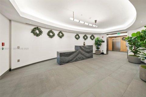 Propiedad comercial en venta en Miami Beach, Florida № 1984511 - foto 4