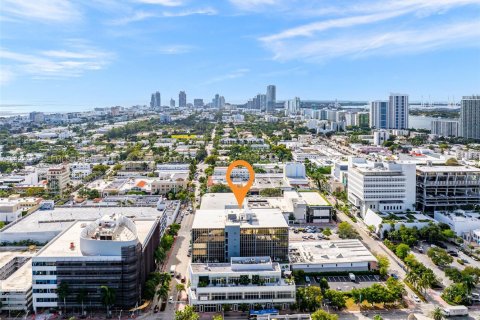 Propiedad comercial en venta en Miami Beach, Florida № 1984511 - foto 28