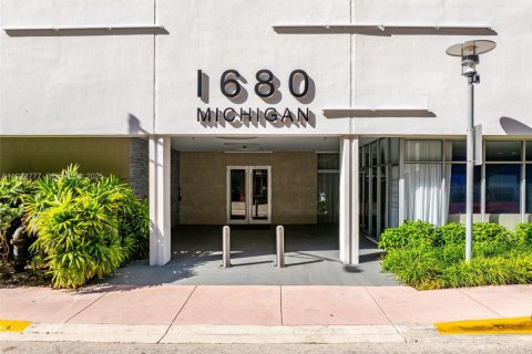 Propiedad comercial en venta en Miami Beach, Florida № 1984511 - foto 3