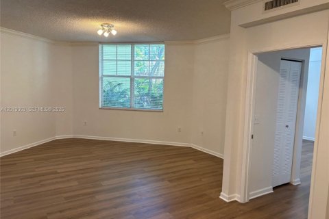 Copropriété à vendre à Hollywood, Floride: 2 chambres, 104.98 m2 № 2256638 - photo 13
