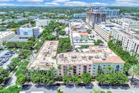Copropriété à vendre à Hollywood, Floride: 2 chambres, 104.98 m2 № 2256638 - photo 7
