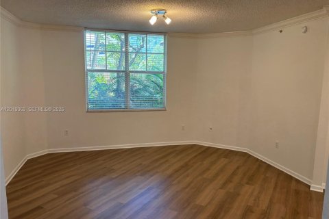 Copropriété à vendre à Hollywood, Floride: 2 chambres, 104.98 m2 № 2256638 - photo 15