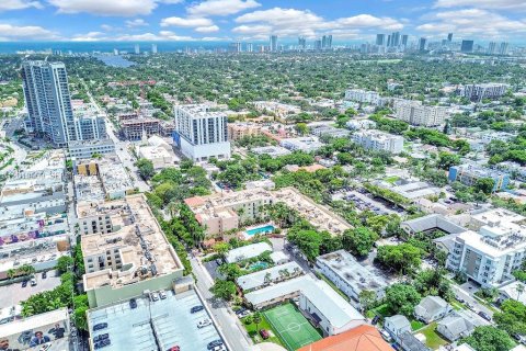 Copropriété à vendre à Hollywood, Floride: 2 chambres, 104.98 m2 № 2256638 - photo 5