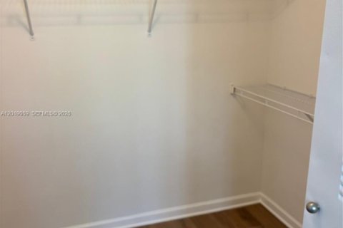 Copropriété à vendre à Hollywood, Floride: 2 chambres, 104.98 m2 № 2256638 - photo 23