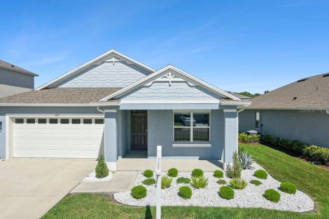 Villa ou maison à Mount Dora, Floride 4 chambres, 171.5 m2 № 2302302