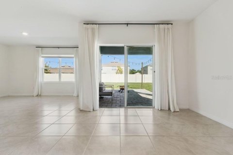 Villa ou maison à louer à Mount Dora, Floride: 4 chambres, 171.5 m2 № 2302302 - photo 10