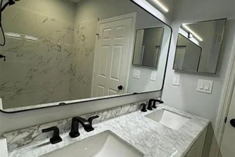 Condominio en venta en Tampa, Florida, 2 dormitorios, 105.91 m2 № 2212977 - foto 15