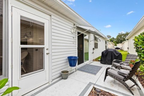 House in The Villages, Florida 2 bedrooms, 107.4 sq.m. № 2100125 - photo 30