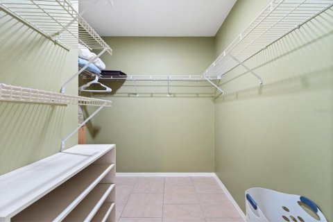 House in The Villages, Florida 2 bedrooms, 107.4 sq.m. № 2100125 - photo 23