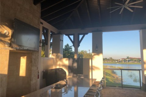 Commercial property in Miami, Florida 38.28 sq.m. № 1986693 - photo 20