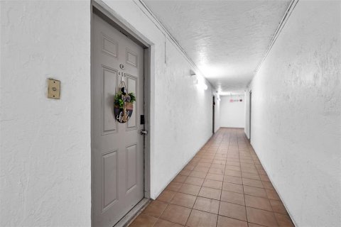 Copropriété à vendre à Plantation, Floride: 3 chambres, 162.86 m2 № 1723637 - photo 4