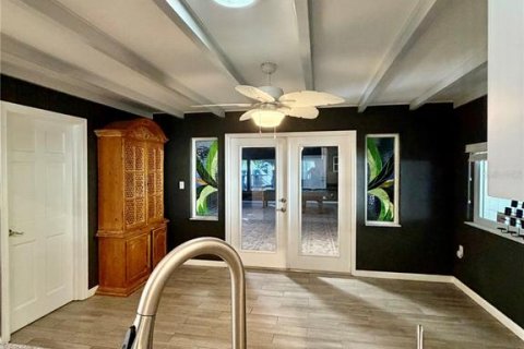 Villa ou maison à vendre à Gulfport, Floride: 2 chambres, 183.2 m2 № 2430635 - photo 3