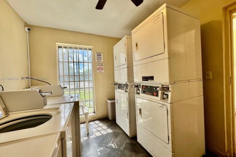 Снять в аренду кондоминиум в Майами, Флорида 1 спальня, 65.77м2, № 2048422 - фото 11