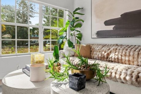 Купить виллу или дом в Бискейн-Парк, Флорида 3 спальни, 161.84м2, № 2253130 - фото 15