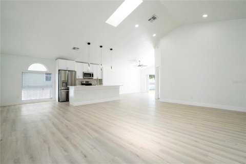 Villa ou maison à vendre à Orlando, Floride: 3 chambres, 145.11 m2 № 2092033 - photo 6