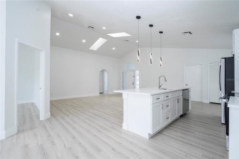 Villa ou maison à vendre à Orlando, Floride: 3 chambres, 145.11 m2 № 2092033 - photo 11