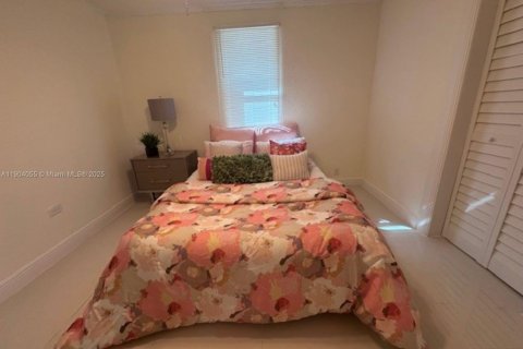 Купить виллу или дом в Форт-Лодердейл, Флорида 3 спальни, 100.33м2, № 1955390 - фото 10